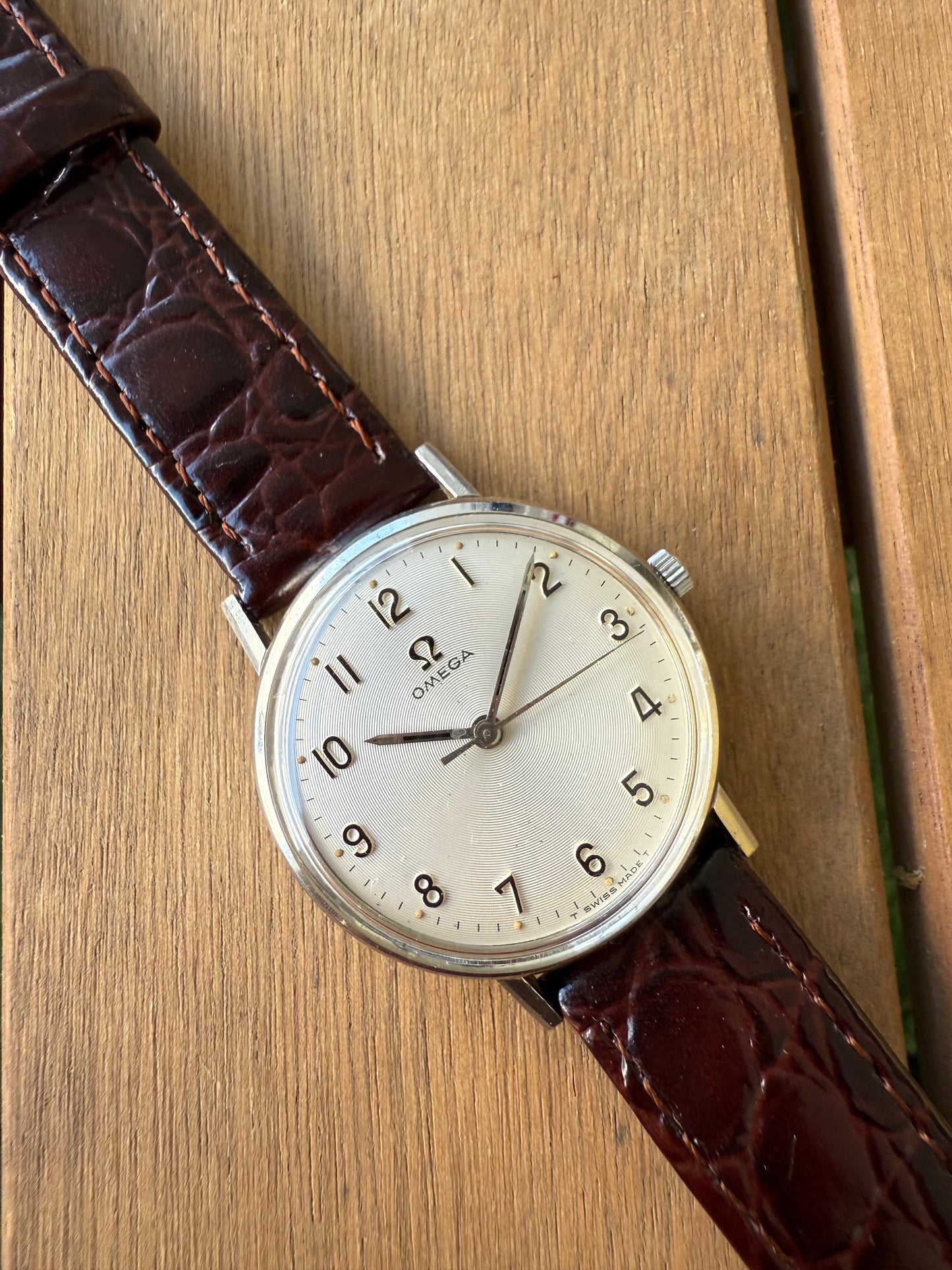 Omega raro esfera especial
