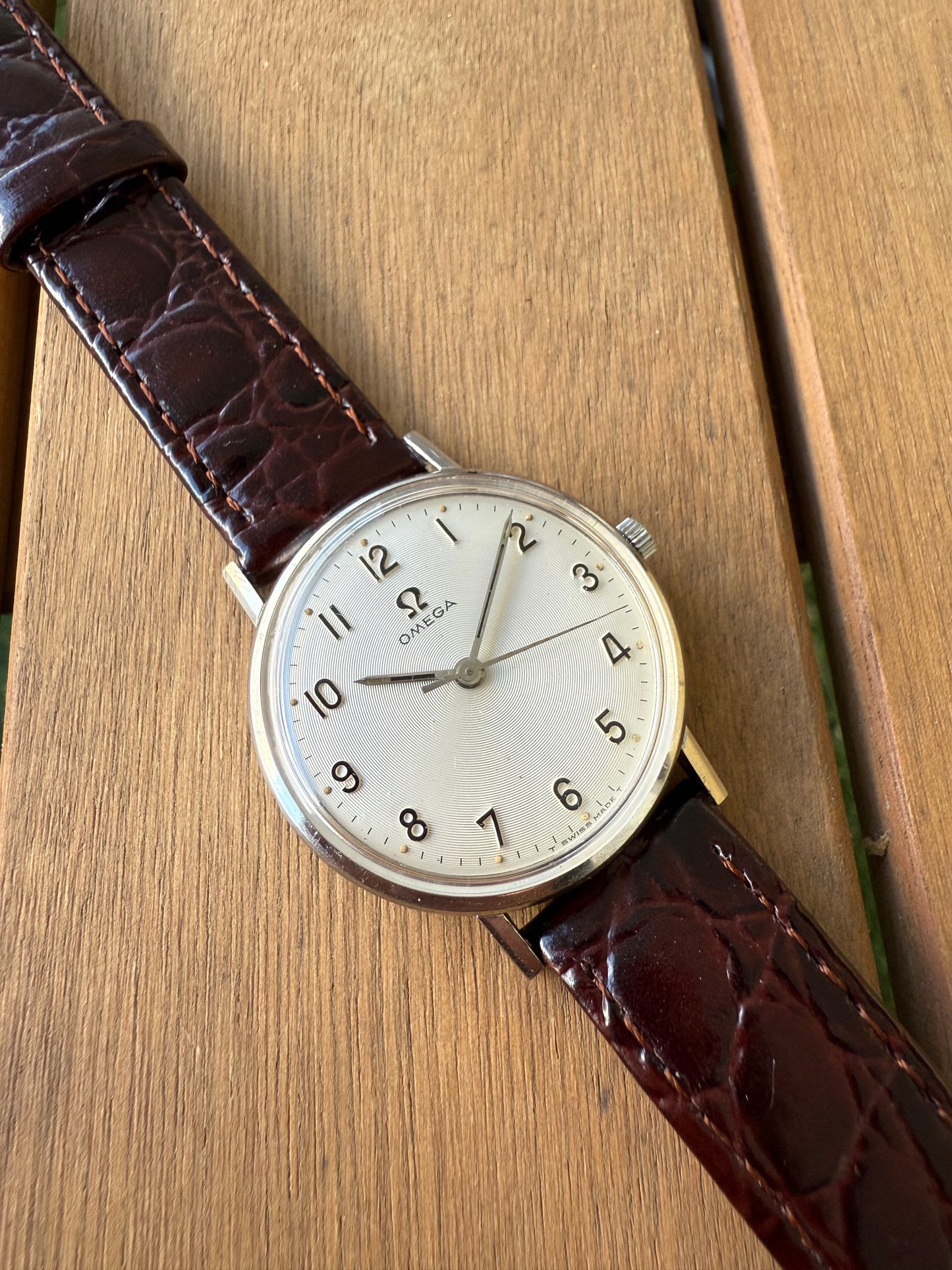 Omega raro esfera especial