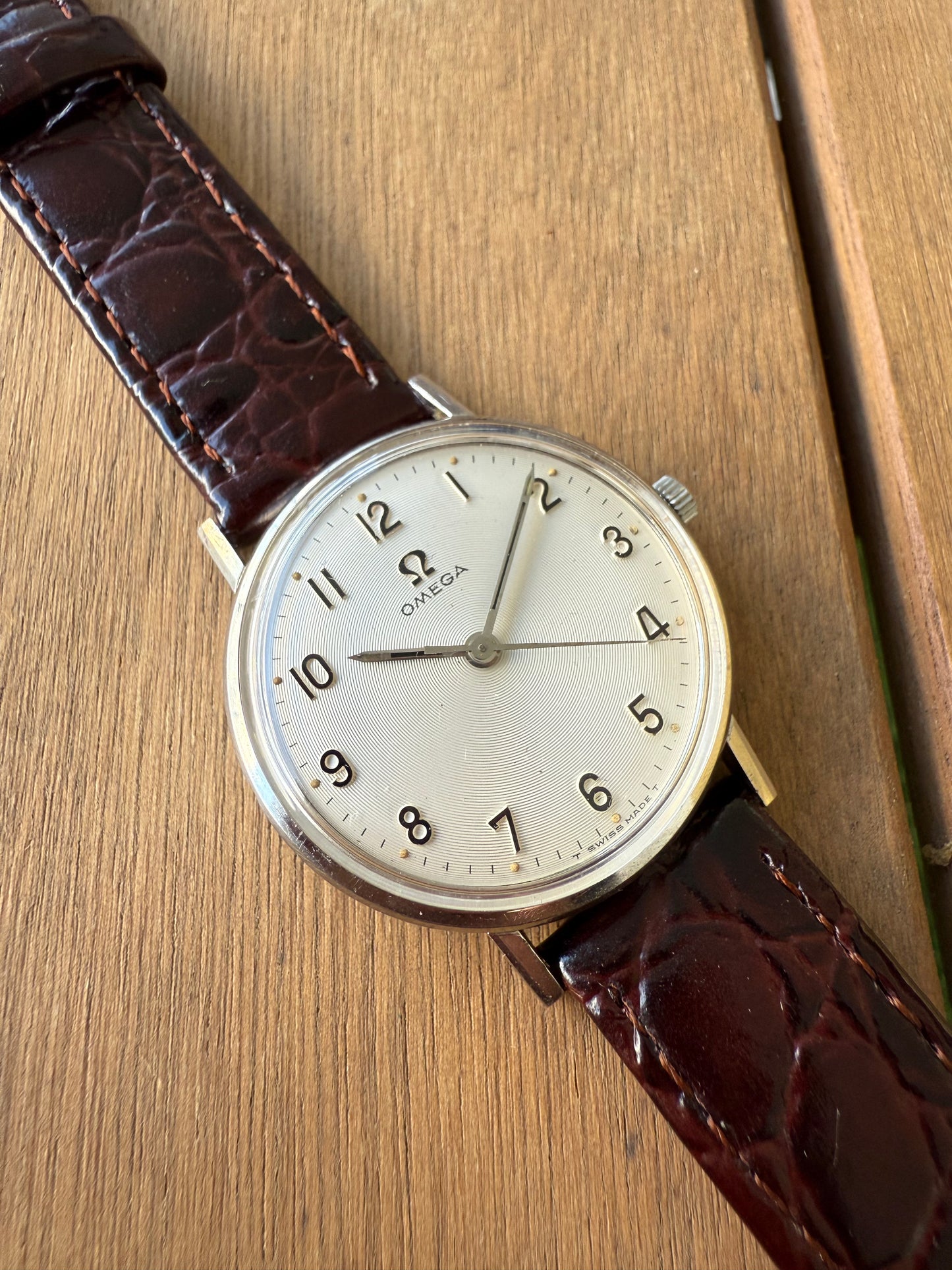 Omega raro esfera especial