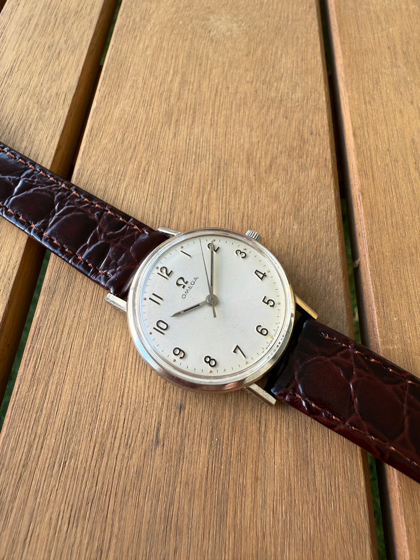 Omega raro esfera especial