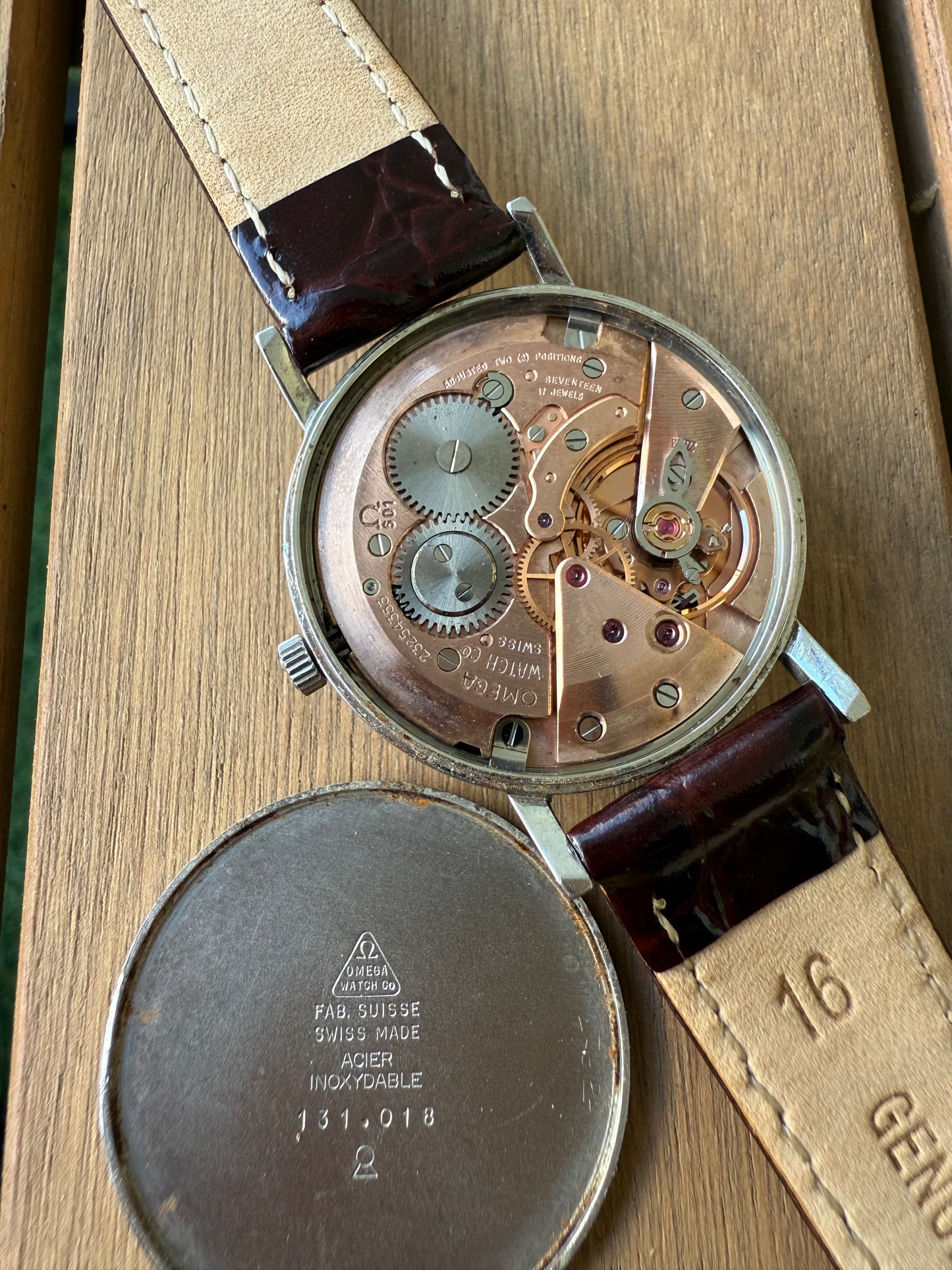 Omega raro esfera especial