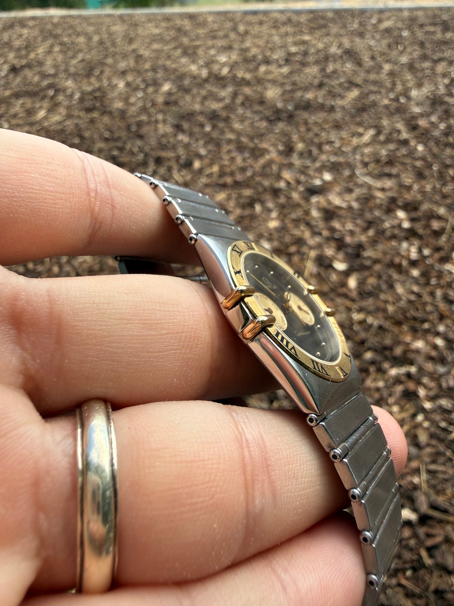 Omega Manhattan