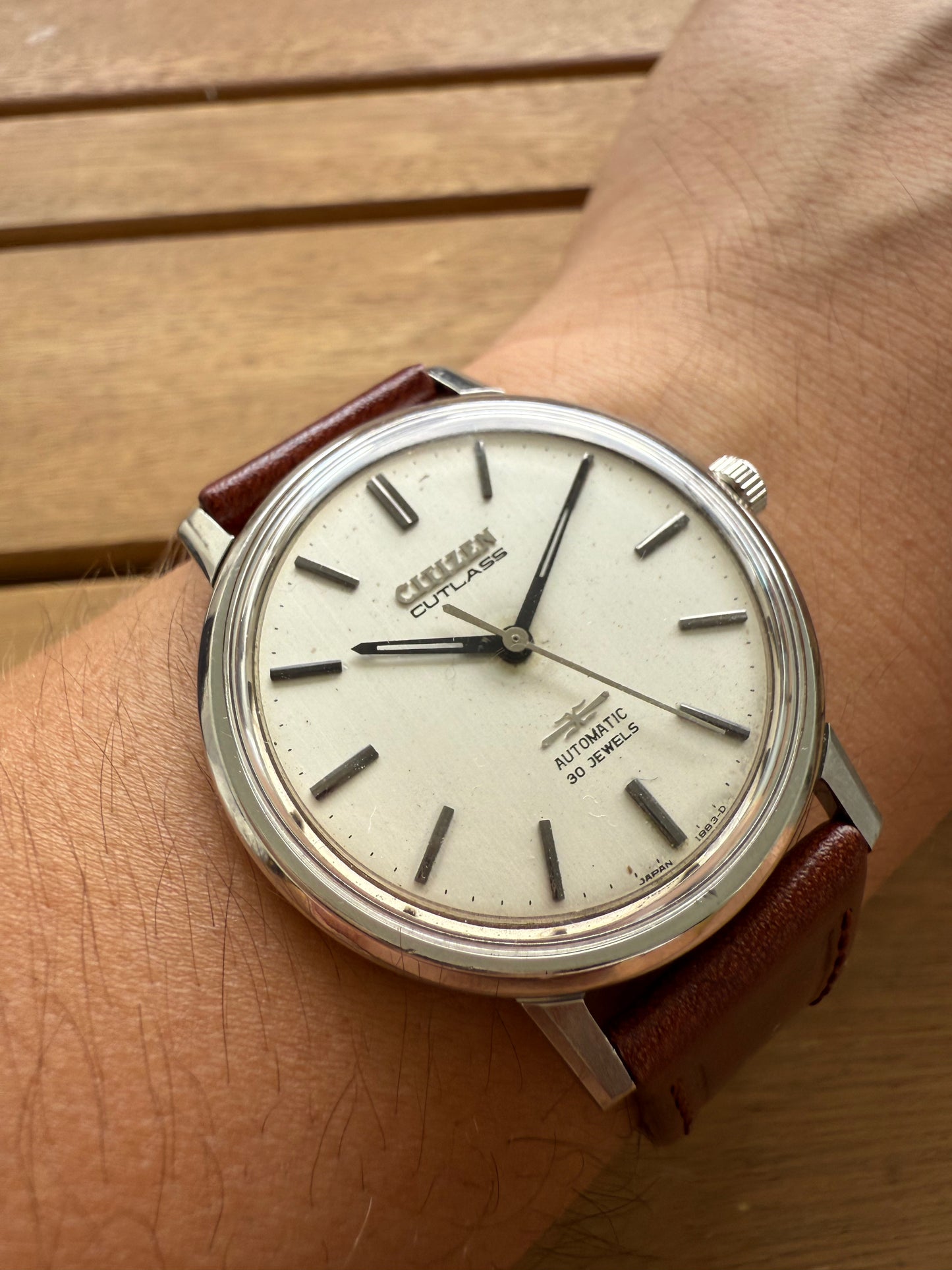 Citizen Cutlass raro