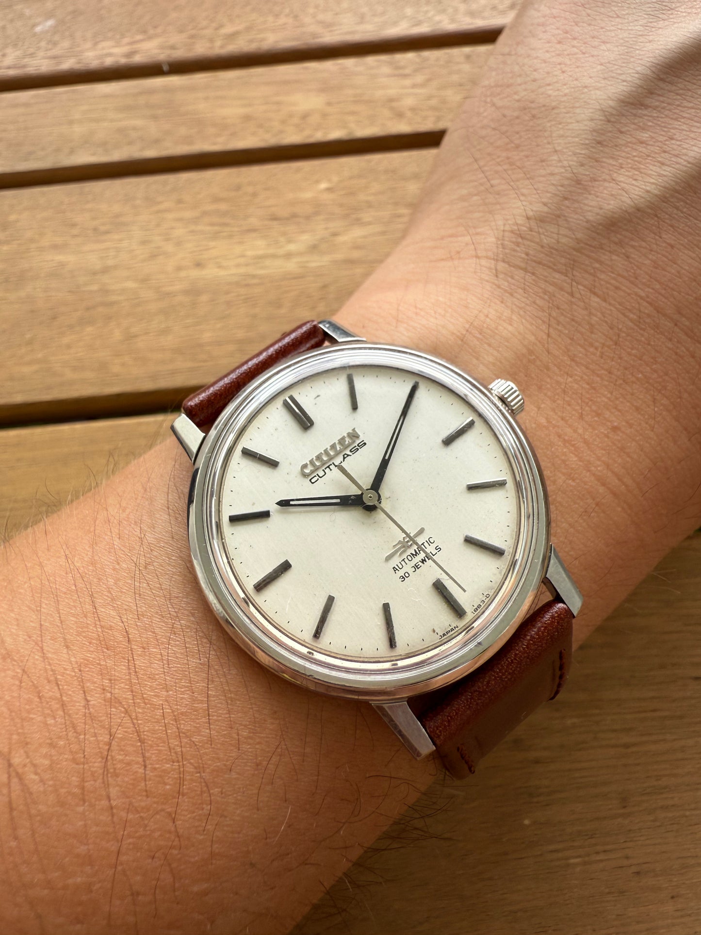 Citizen Cutlass raro