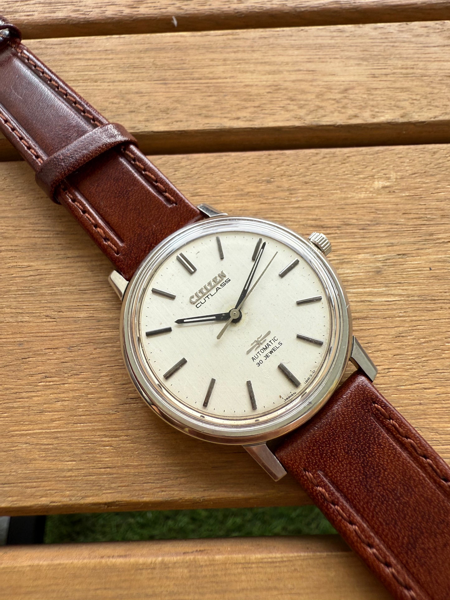 Citizen Cutlass raro