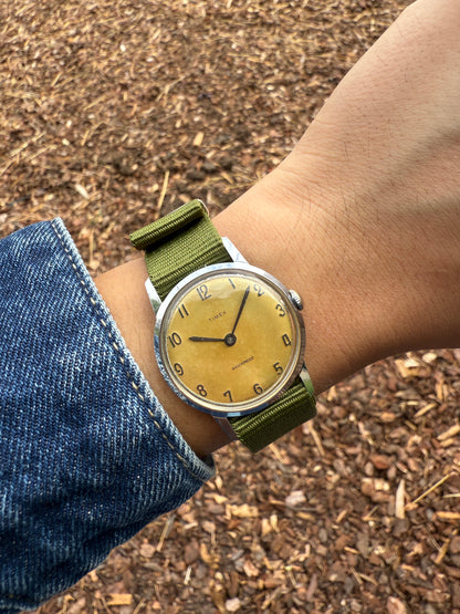 Timex tipo militar