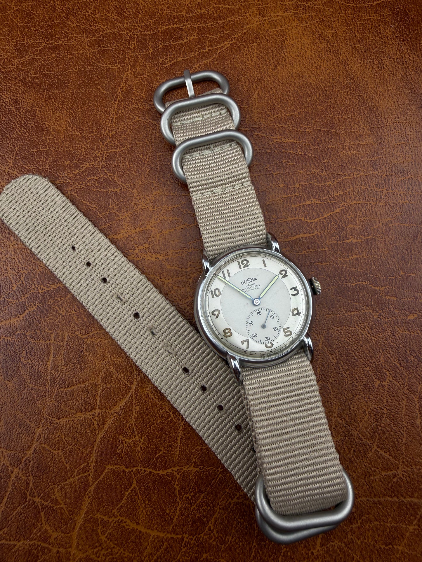 Dogma militar vintage
