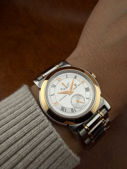 Universal Genève Power reserve