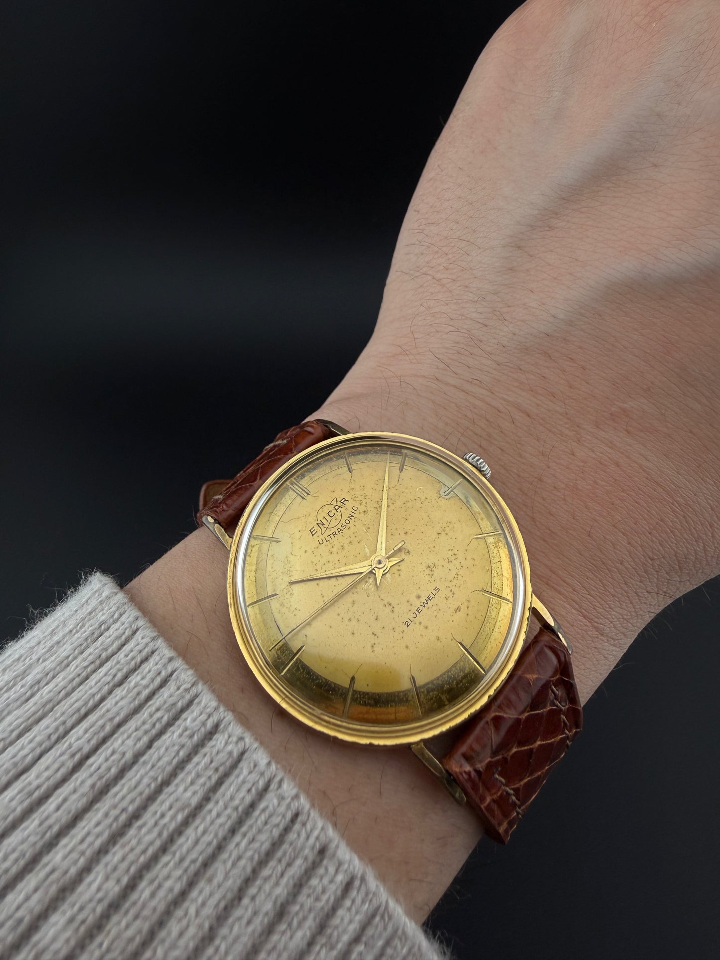Reloj Enicar estilo polerouter