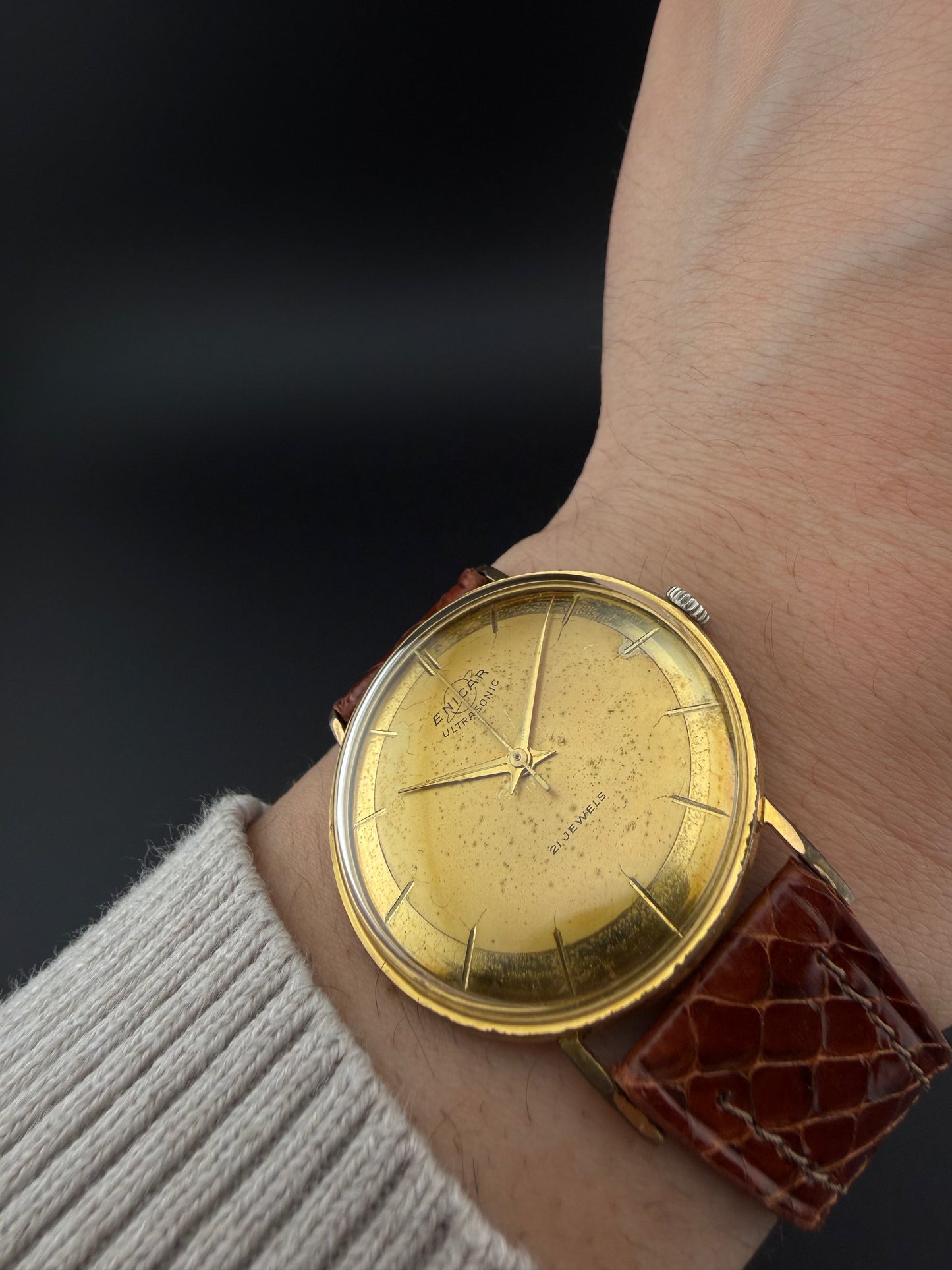 Reloj Enicar estilo polerouter