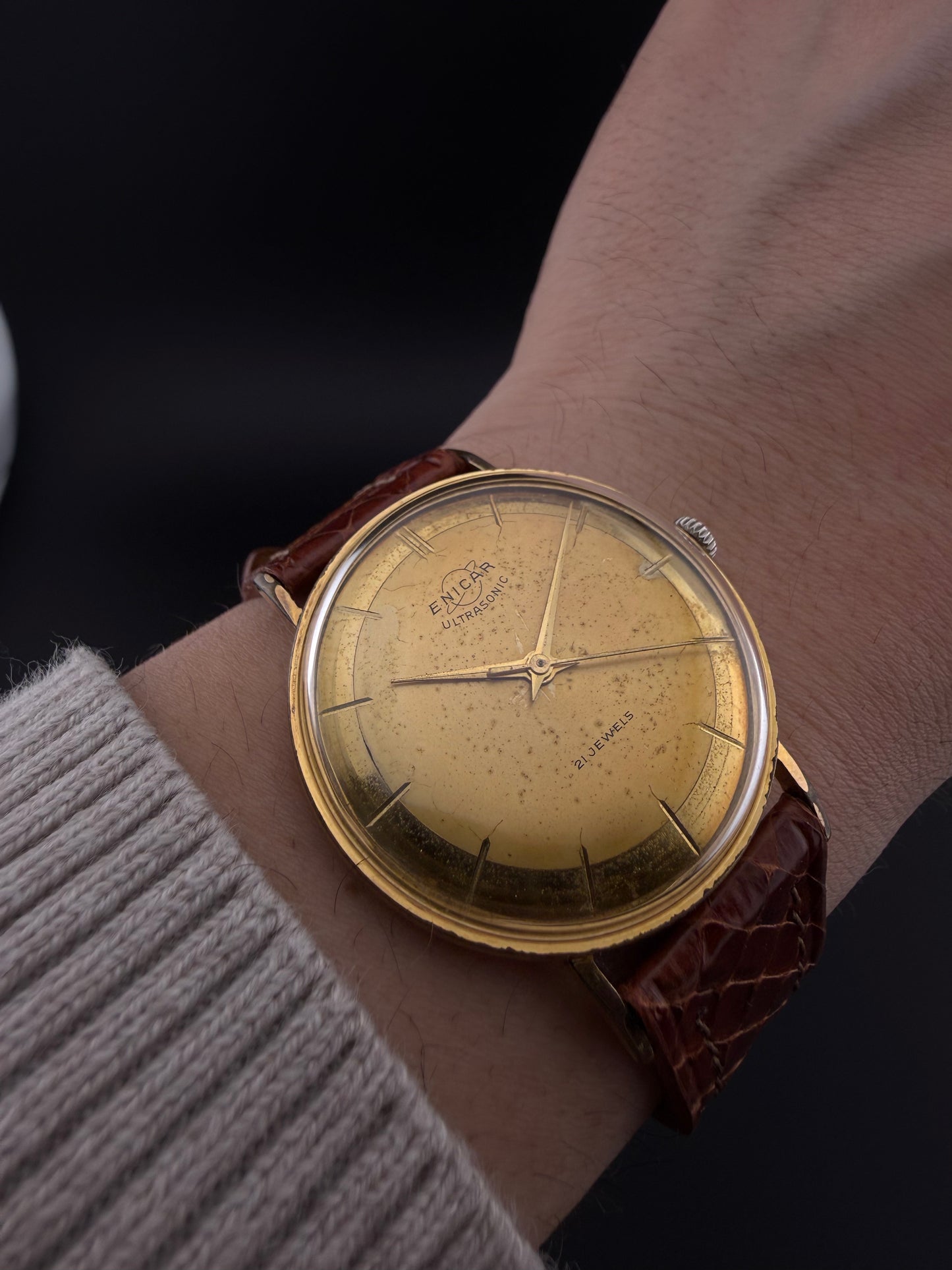 Reloj Enicar estilo polerouter