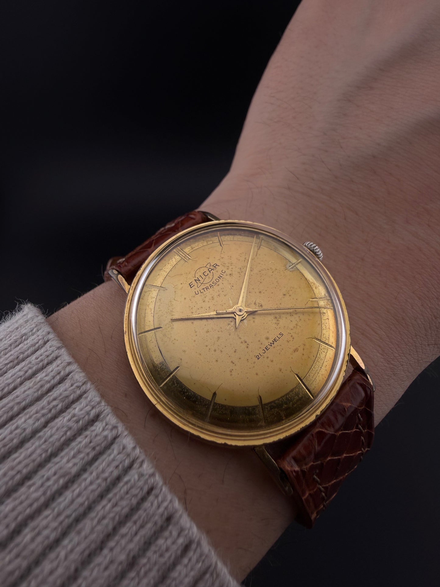 Reloj Enicar estilo polerouter