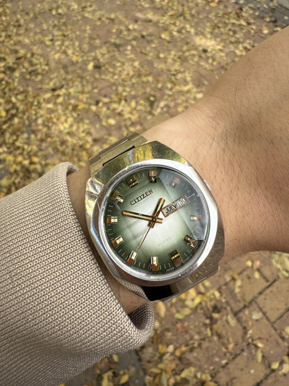 Citizen verde cristal facetado