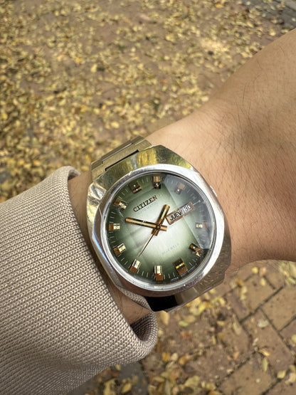 Citizen verde cristal facetado