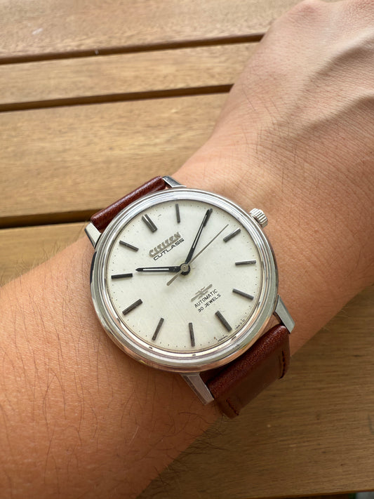 Citizen Cutlass raro